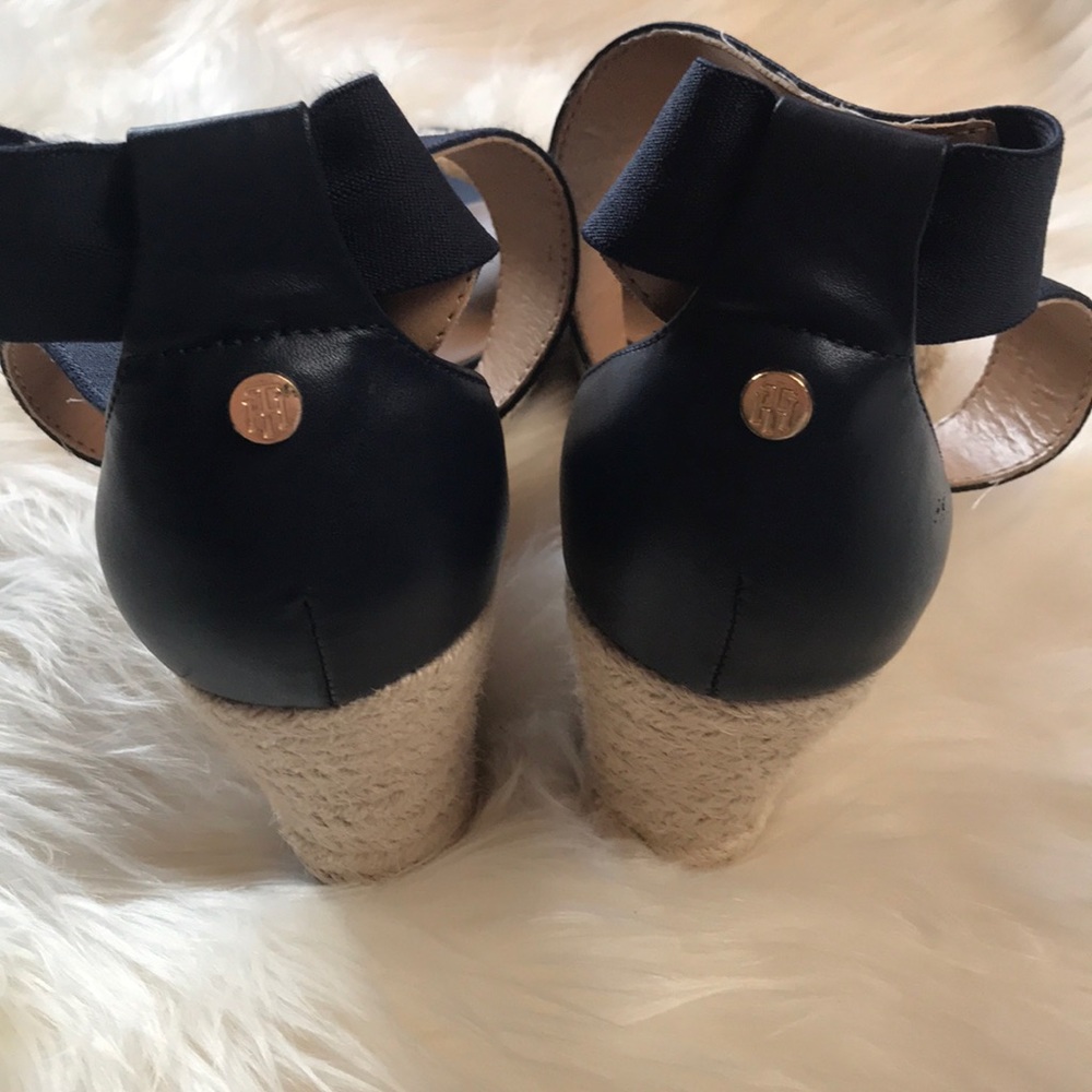 NWOB Tommy Hilfiger espadrille wedges size 9.5 - Picture 6 of 6